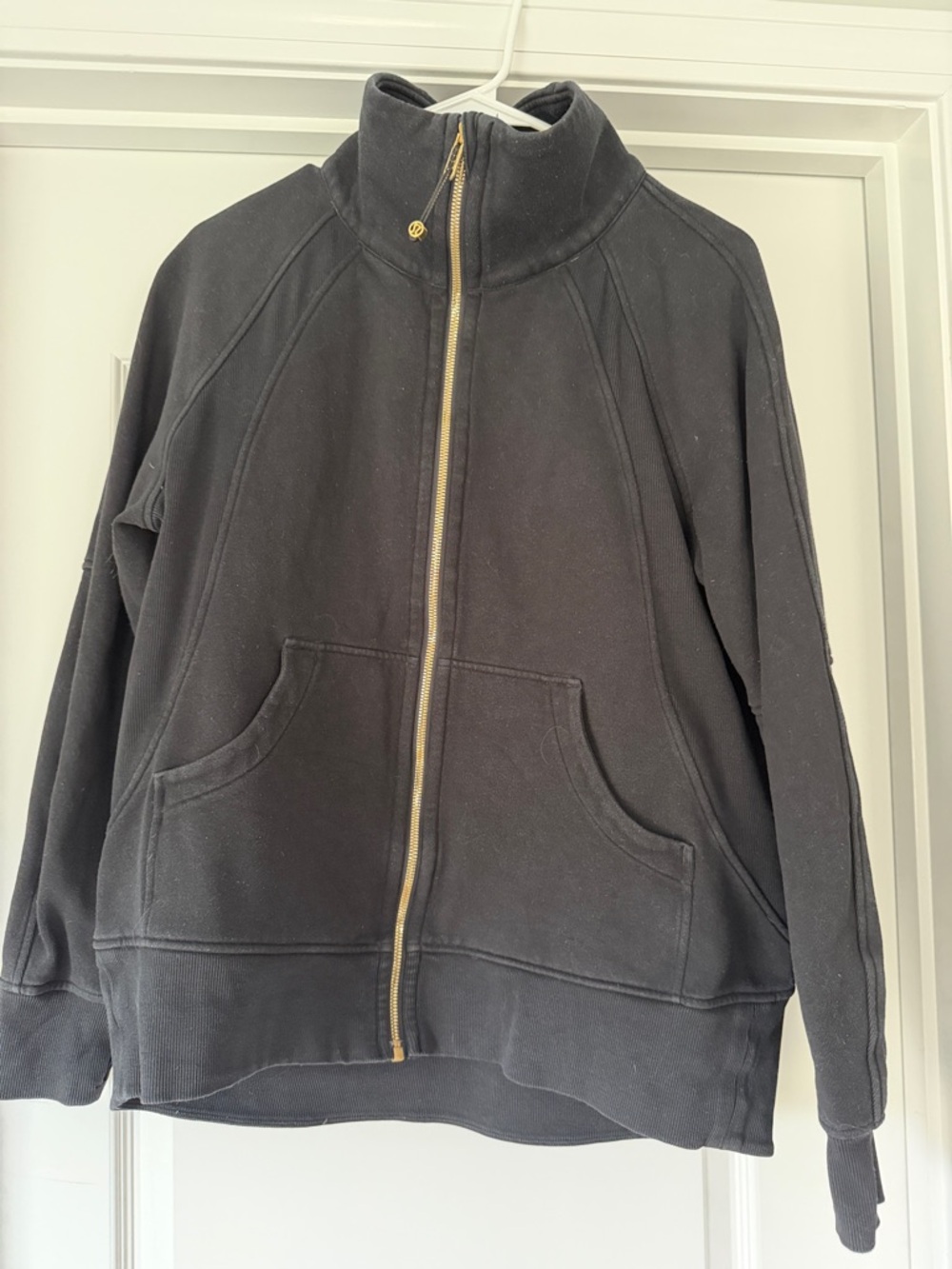 Lululemon black zip up